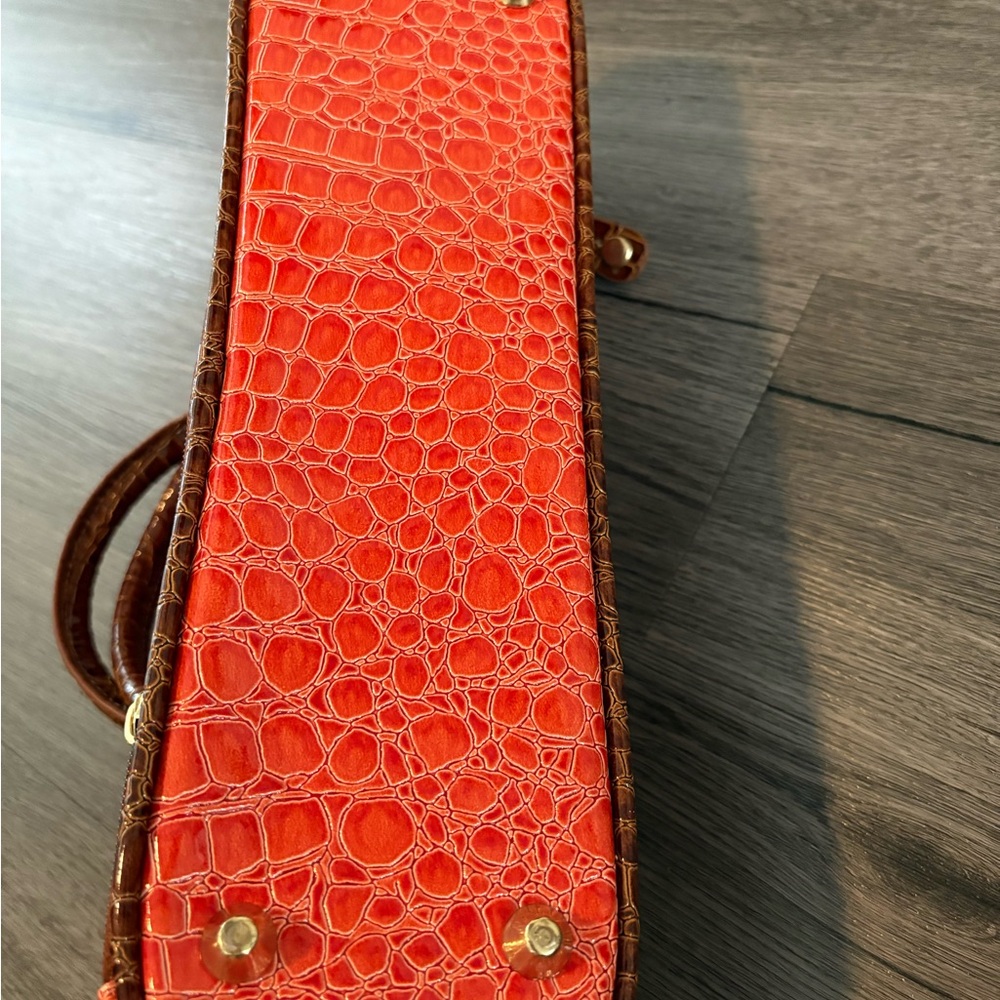 NWOT Coral and Brown Crocodile Embossed Women's Wine carrier - Picture 4 of 10